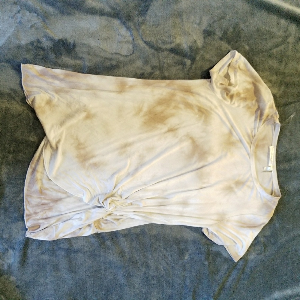 Knotted t-shirt